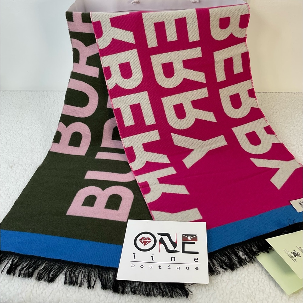 ♥️🔥🎄Burberry Scarf♥️🔥🎄